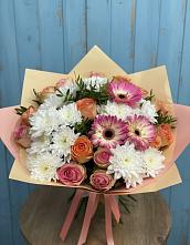 Букет цветов из:  Розы, Герберы и Хризантемы в Новошешминск