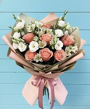 Букет цветов из:  Розы, Альстромерии и Лизиантусы #REPLACE_PRED# Новошешминск