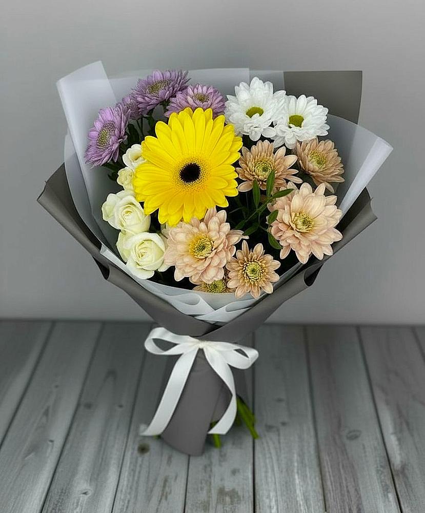 Букет цветов из: Розы, Герберы и Хризантемы в Новошешминск