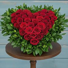 Цветочная композиция из Розы в виде сердца в Новошешминск