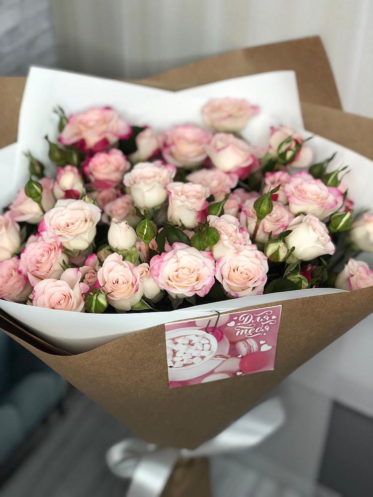 Букет цветов из: Розы в Новошешминск