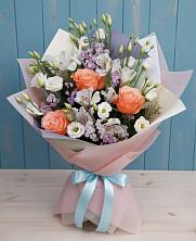Букет цветов из:  Лизиантусы, Розы, Альстромерии и Гипсофила в Новошешминск
