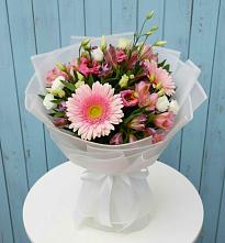 Букет цветов из:  Герберы, Альстромерии и Лизиантусы #REPLACE_PRED# Новошешминск