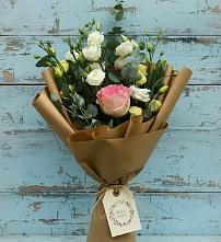 Букет цветов из:  Розы и Лизиантусы в Новошешминск