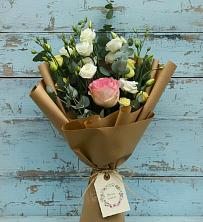 Букет цветов из:  Розы и Лизиантусы в Новошешминск