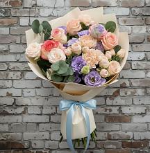 Букет цветов из:  Розы, Лизиантусы и Гвоздики #REPLACE_PRED# Новошешминск